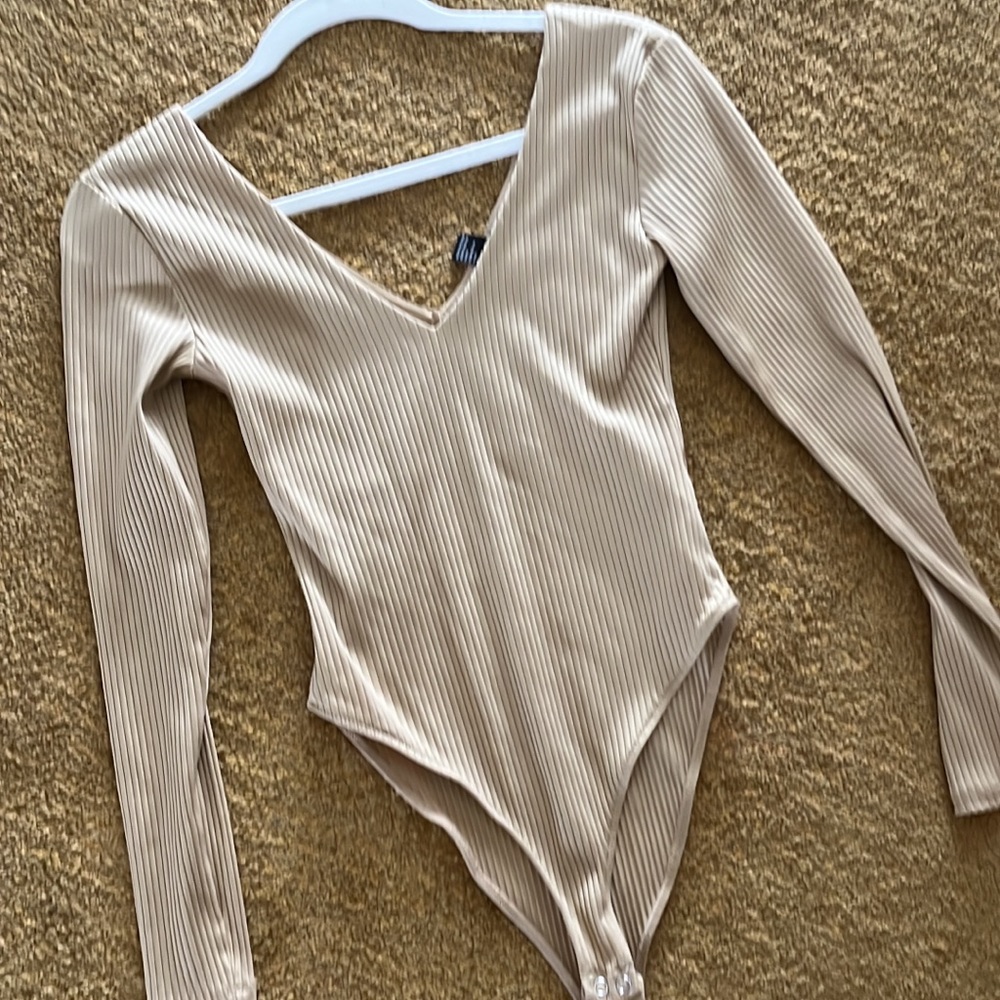 Nude long sleeve bodysuit - S